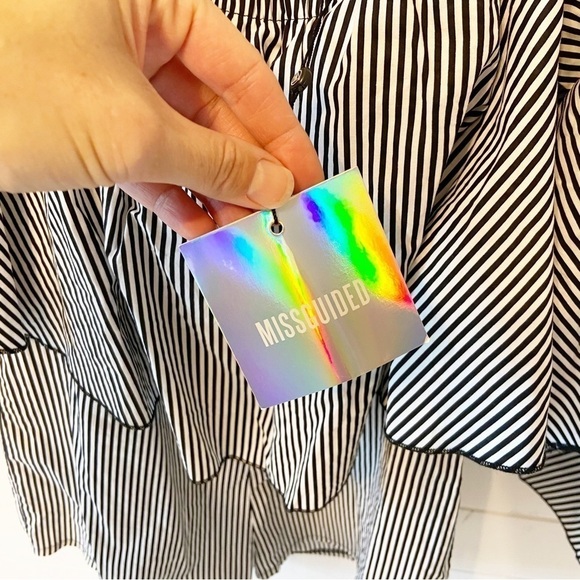 Missguided | NWTs Stripped Layered Bell Sleeve Romper Size 6 - Picture 3 of 12